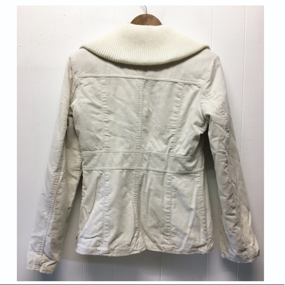 Gloria Vanderbilt | Off-White Winter Jacket Fitted - Picture 4 of 8